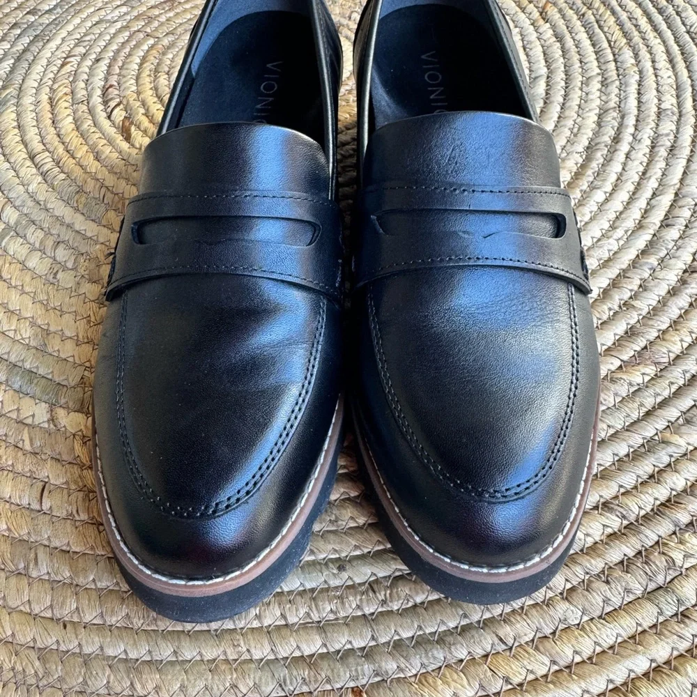 Vionic Women's Classic Black Loafers - Picture 4 of 5